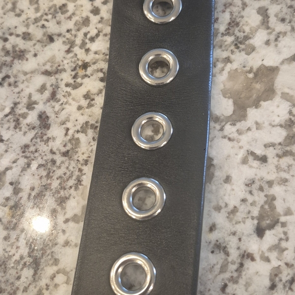 Coach Women's Belt - Picture 5 of 8